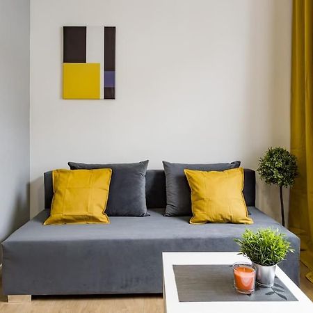 Kawalerka W Srodmiesciu 24 Apartment Lodz  Ngoại thất bức ảnh