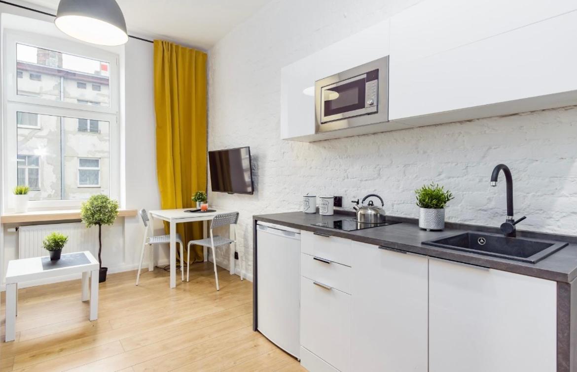 Kawalerka W Srodmiesciu 24 Apartment Lodz  Ngoại thất bức ảnh